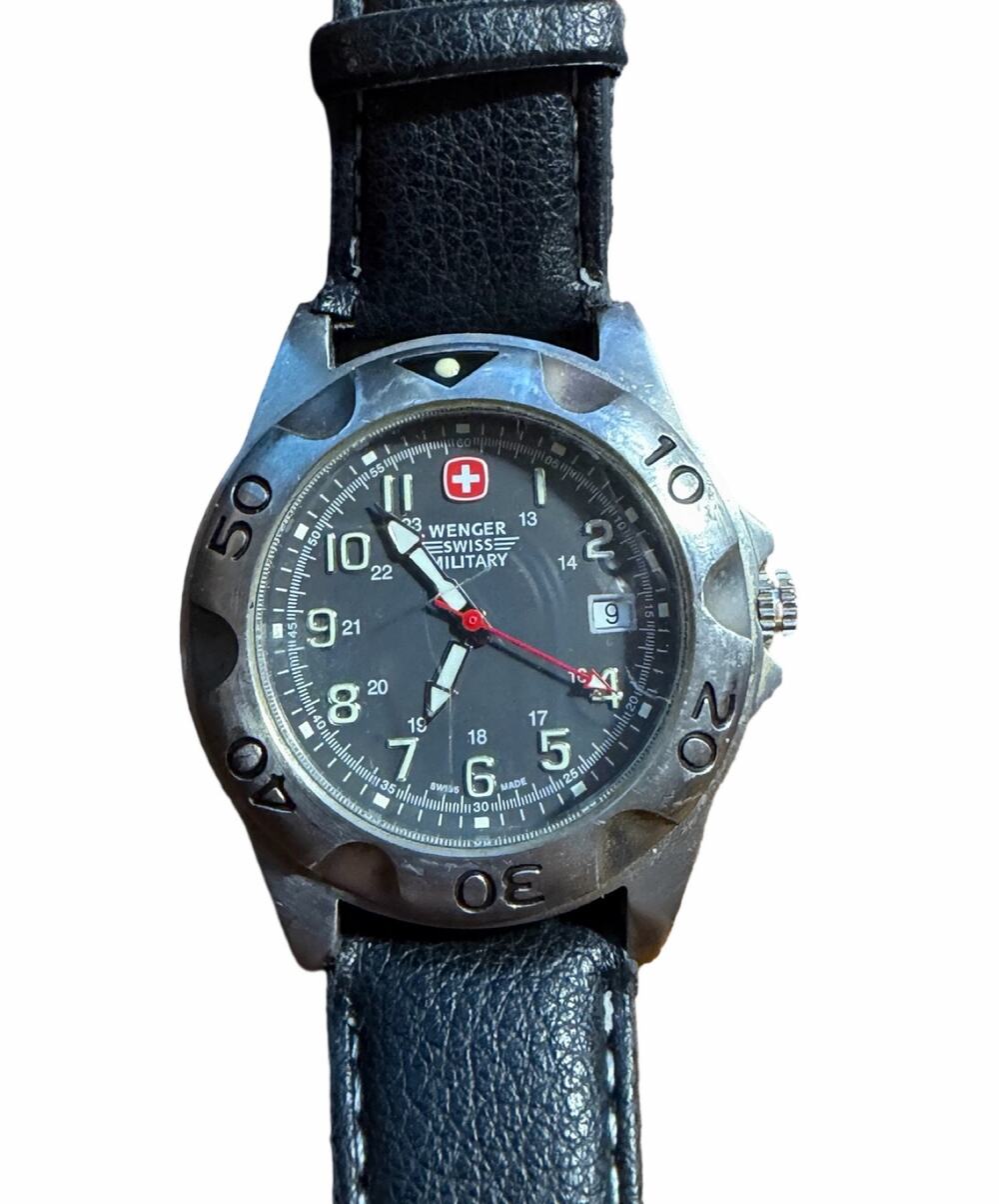 Wenger Swiss Military Men's Quartz Diver Watch Black Dial Date 200m